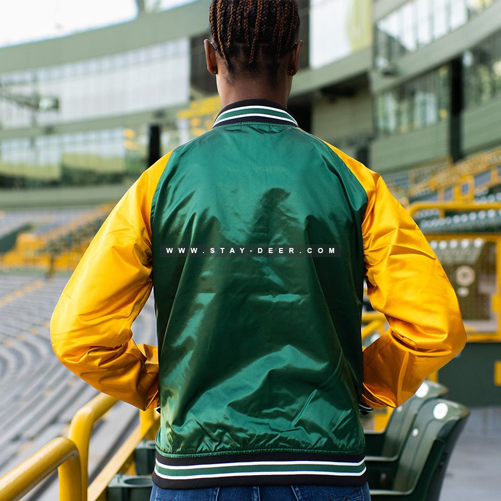 Staydeer2's tweet photo. 📷 "Satin Jacket"
DM or Email us:
staydeer3@gmail.com
WhatsApp: +92-3094265671
#satinjacket #baseballjacket #icehockeyjacket #icehockey #winterjackets #seniorjacket #volleyball #footballjacket #jackets  #embroidery #chenille #collegejacket #bomberjacket  #canada🇨🇦  #staydeer https://t.co/mA4zozOmgw