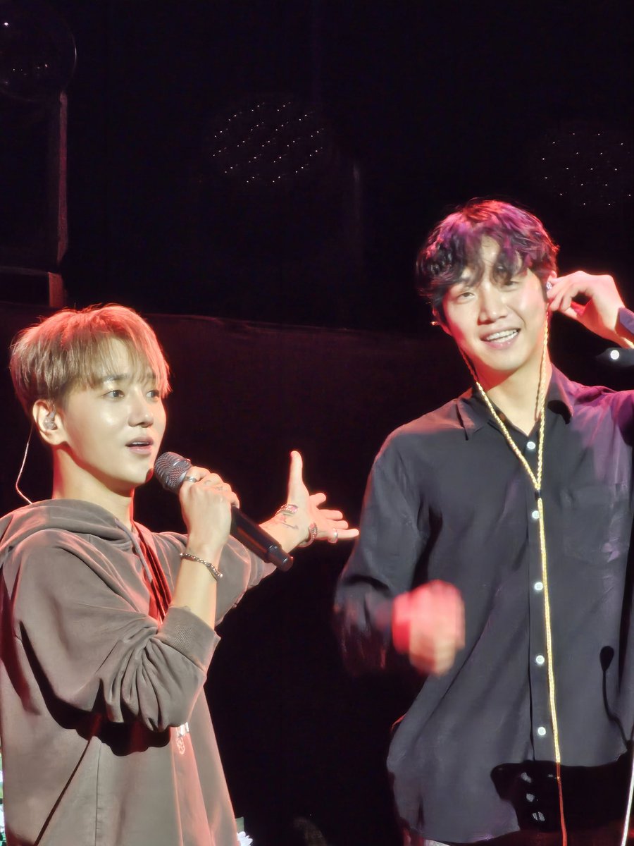 quinn_daenerys's tweet photo. Goodmorning, Yesung abunda 🤣🤣🤣🤣

#UnfadingSenseInManila #YESUNGinMANILA https://t.co/sbjsIqkPGK