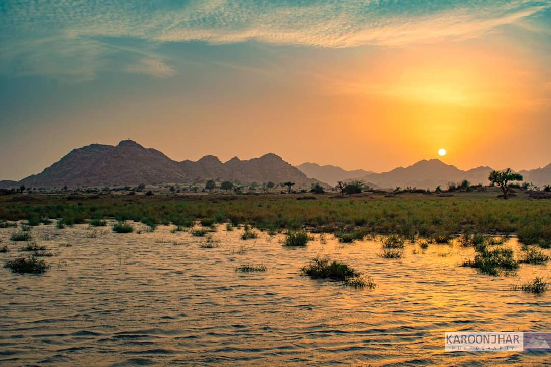 shanker1101's tweet photo. Preserving the Karoonjhar range is vital for Sindh's ecological balance and biodiversity. Collaborative efforts in conservation and sustainable practices can contribute to maintaining its beauty and importance.
@RamsarConv
#SaveKaroonjhar https://t.co/7vXdUNHQwy