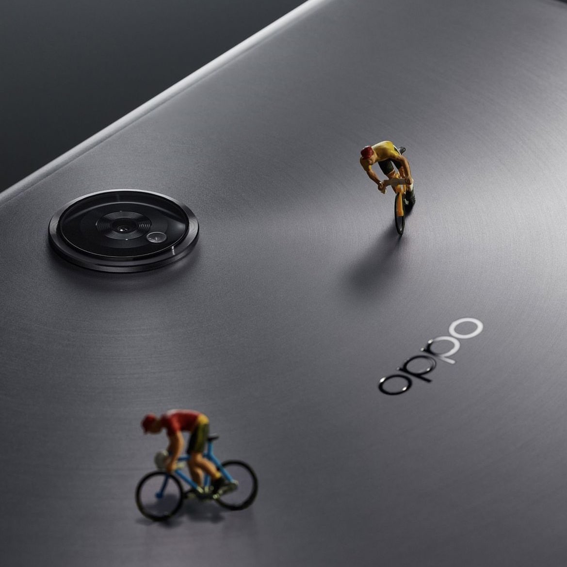 opposingapore's tweet photo. With its 9510mAh battery and 67W SUPERVOOC, the #OPPOPad2 will never get "two-tired" 🚴 https://t.co/VWMuITX0kV