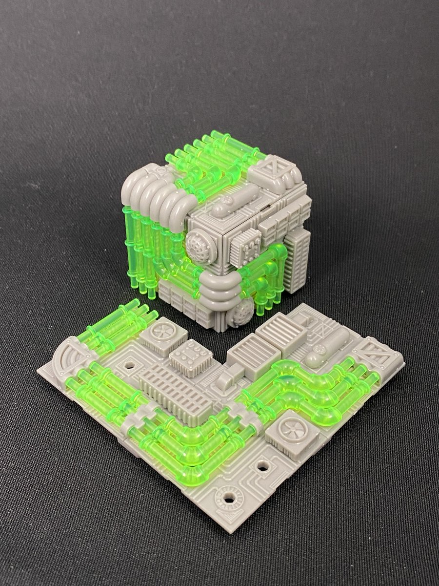 moss_ymmt413's tweet image. 52toys upcoming " the pipeline deco kit" !
Panels can be assembled to 2D or 3D.  All decorations are put by 3mm pin &amp;amp; hole.

(This is the testshot. Final product may vary)

#52toys #plamoism #思念構造体 #thinkingstructure
