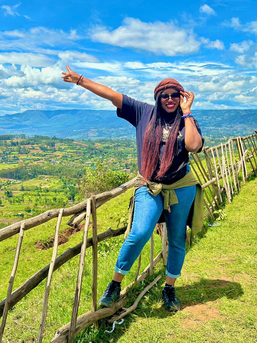 Happy new year 2️⃣0️⃣2️⃣4️⃣! I wish you a bright year, and let's remember that the sky is the beginning.