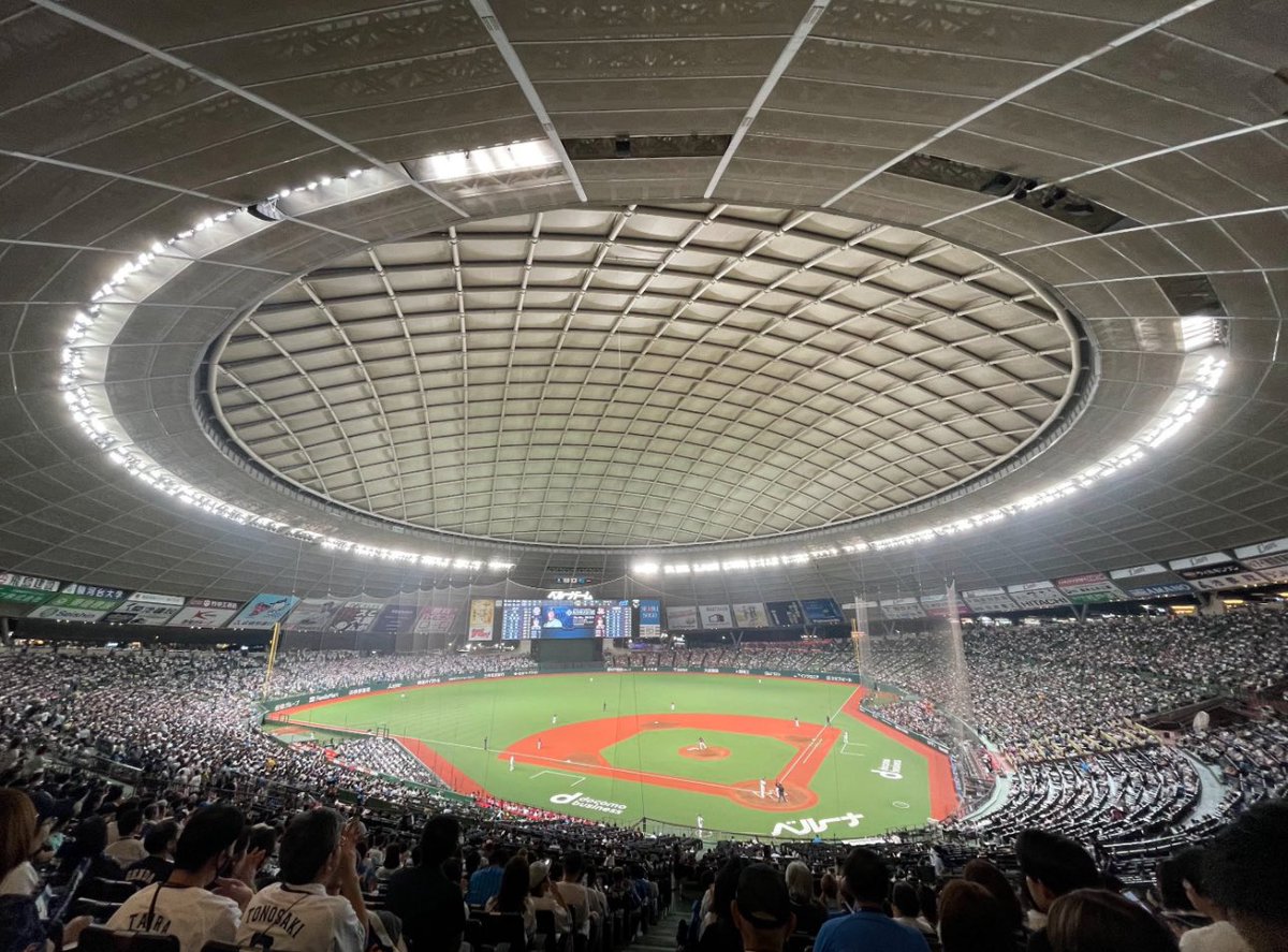 yasu1978max's tweet photo. 【自己紹介】2024.1.7更新
ディズニーパーク、プロ野球観戦が好きで、それ以外に鉄道やゲーム好きなのでそれ系もツイートします。
オフの出没場所は千葉県浦安市舞浜と、埼玉県所沢市上山口付近、ほか諸々です！
Xこと旧TwitterとInstagramのストーリーズをメインにあげてます！
よろしくお願いします https://t.co/Nd56pbmS9b