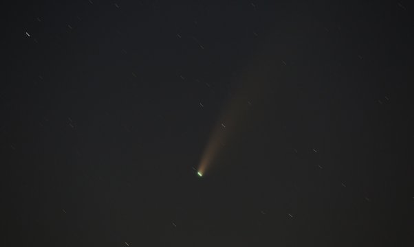 My memory of #cometNeowise. Chillingly cool in those wild chases to see it, let alone get a snap! Did you see #Neowise also? Post yours! #lookingUP #nightChases #ontheStreets #nightSKY #cometa #westernNY #comet #WNYnights