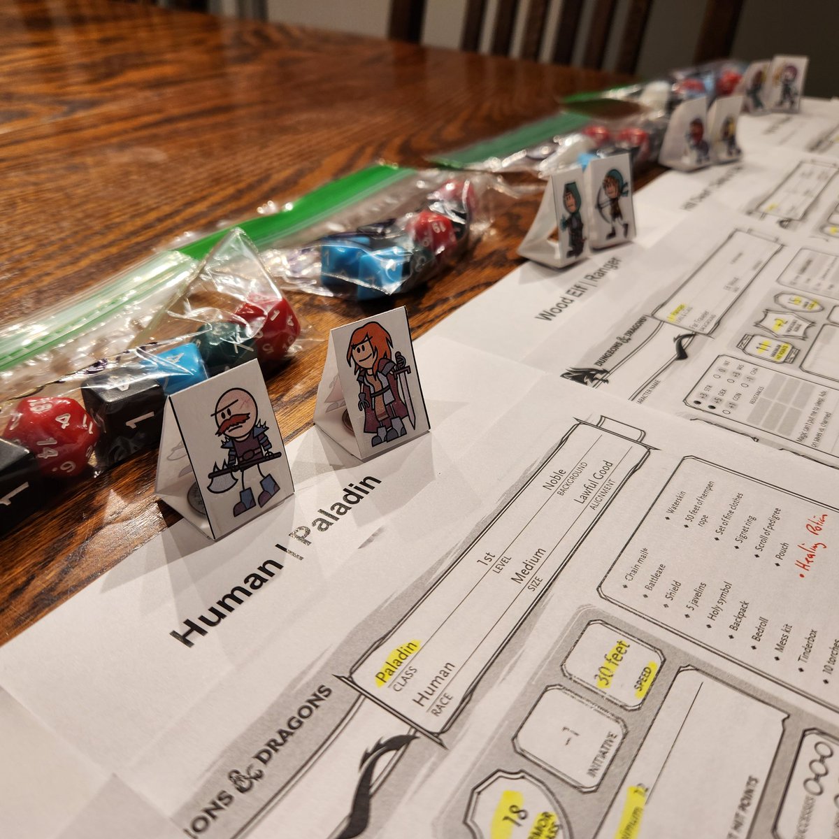 AllThatJaz22's tweet photo. My #dndforbeginners games at @TheGameHavenMD run on @RichBurlew, #oots #amfes minis, and @Impactminis dice!
#dnd5e #dungeonsanddragons #dndlife #dndfam https://t.co/CV1dFHkKsY