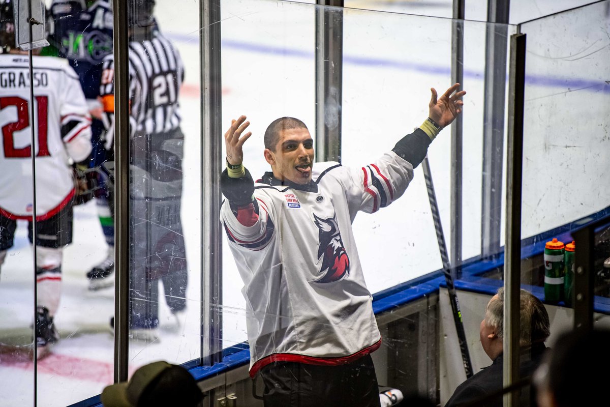 ECHLThunder's tweet photo. From Portland, with love (and fists) ❤️ https://t.co/RZ6euHS8Gv