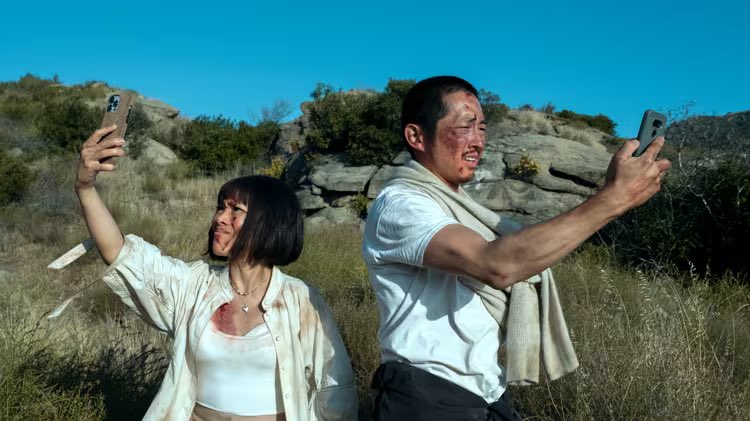 DiscussingFilm's tweet image. ‘BEEF’ wins the Emmy for Best Casting for a Limited Series.