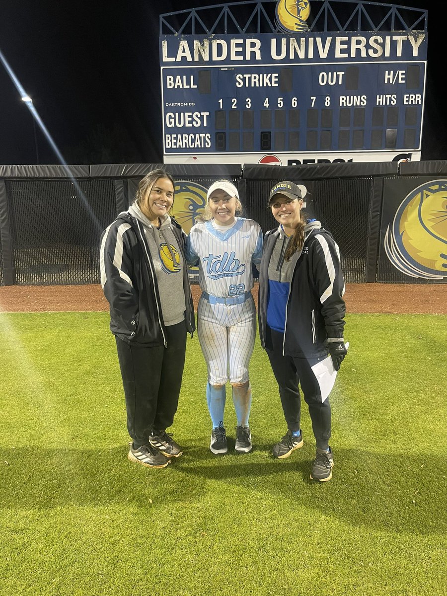 montana Honeycutt (@tanagrace1013) on Twitter photo A huge Thank you <a href="/Lander_Softball/">Lander Softball</a> for an awesome camp today. It was very informative and I enjoyed the day. Thank you <a href="/Maddie_Evans7/">Maddie Evans Gibbs</a> and Coach B for speaking with me today. Can’t wait to be back soon!! <a href="/SoftballTdb/">TDB Softball</a> A huge Thank you <a href="/Lander_Softball/">Lander Softball</a> for an awesome camp today. It was very informative and I enjoyed the day. Thank you <a href="/Maddie_Evans7/">Maddie Evans Gibbs</a> and Coach B for speaking with me today. Can’t wait to be back soon!! <a href="/SoftballTdb/">TDB Softball</a>