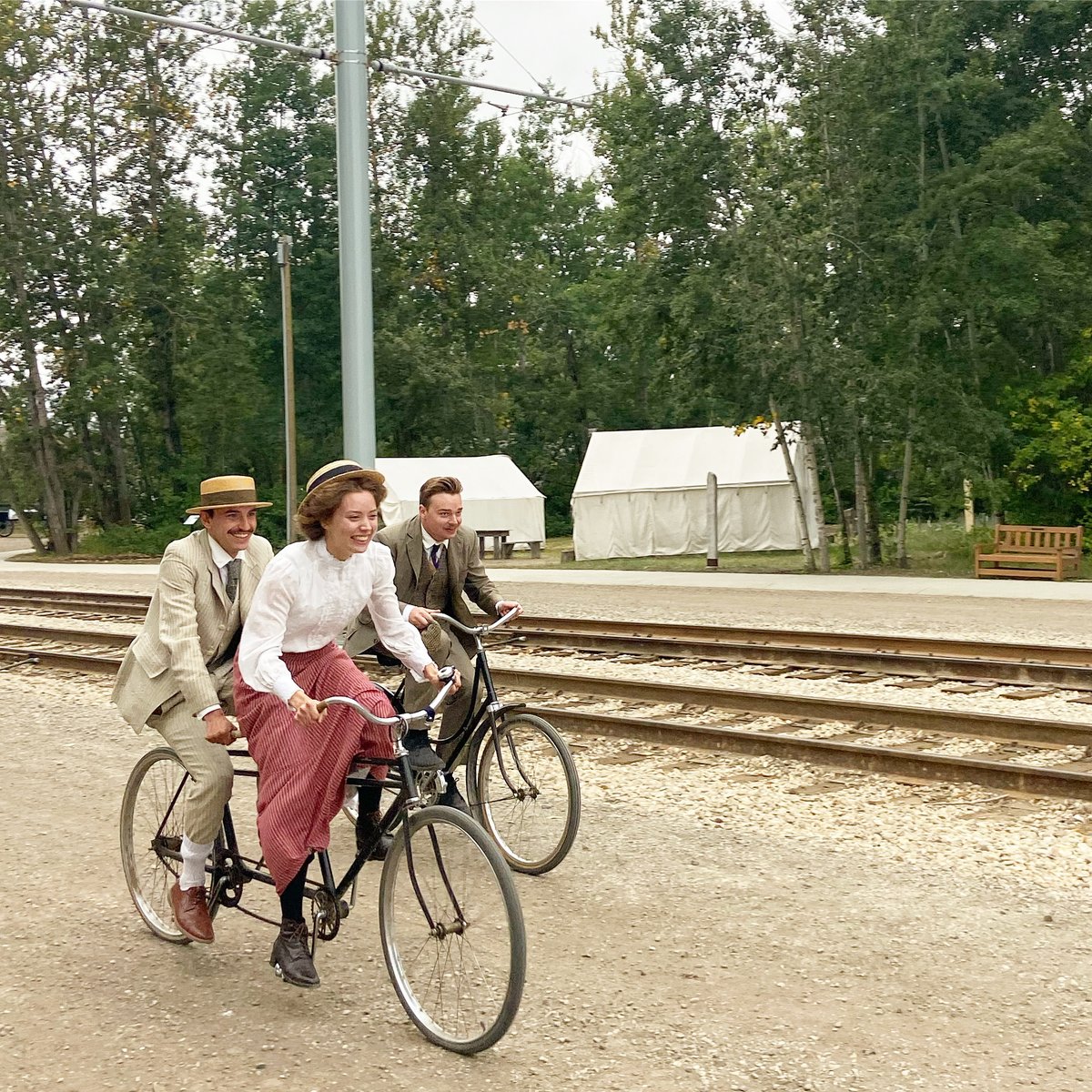 FortEdPark's tweet photo. For a limited time only you can lock in your Summer General Admission with a 2024 Admission Voucher. With the gift of Endless Adventure, visitors of all ages can be immersed in diverse stories and engaging experiences. ☀️ Book your summer adventure now! 🎟️ https://t.co/7C9CzshOZ4 https://t.co/Gi7IRYycZI