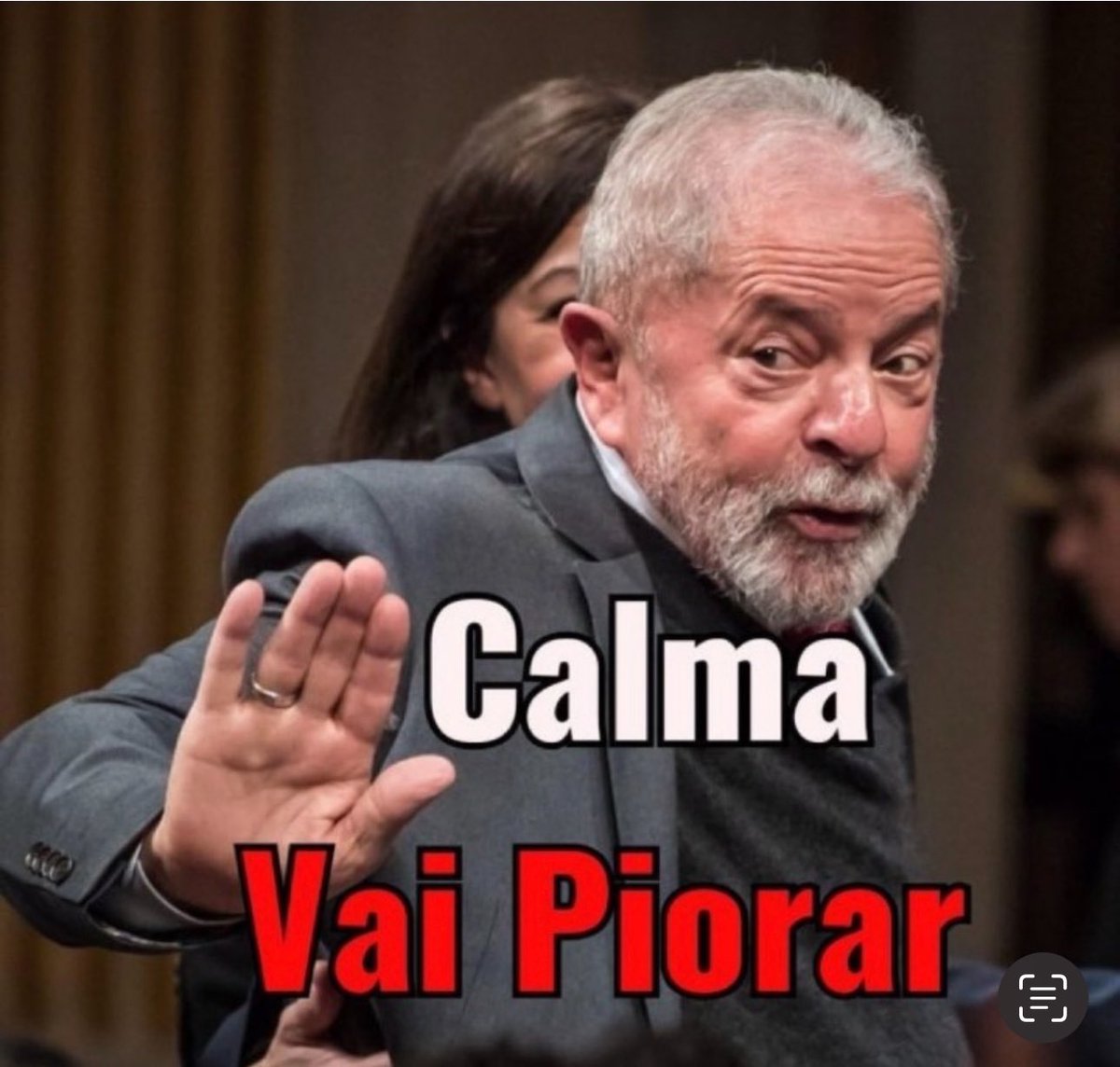 A imagem do policial sendo baleado na cabeça por um criminoso que não tinha voltado depois da “saidinha” é o retrato do Brasil sob Lula. 

Não, não é de hoje. Foram anos e anos tratando bandido como vítima da sociedade e romantizando o crime. E quem fez isso foi a esquerda.