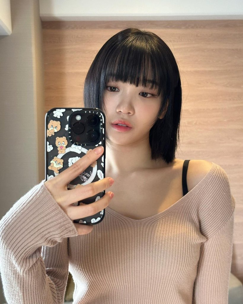 𝐄very𝐛ody say #𝚠el𝕔ⱺׁ︩︪m𝕖𓈒ིུ𝟚O𝟚4! 𝐩ues con una vibra refrescante nuestras pequeñas reinas nos traen a𝐥go único para festejar esta primera semana o𝐧 the new 𝐲ea𝐫! 𝐢n love with the #𝚖𝕠𝕠n𐙚᭄𝕝ov𝕖̈r𝚜 𝐭onight, 𝐜ongrats! 

𝐩oppყ ✺ ｡ 𝐯e𝐫se!