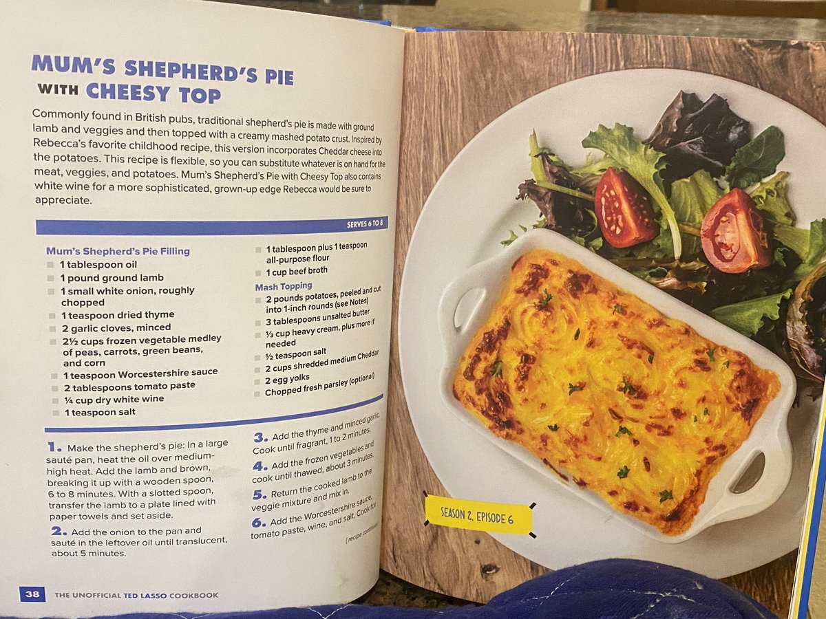 jessicas0226's tweet photo. I hope Rebecca will be pleased when this comes out of the oven. @hanwaddingham #unofficialtedlassocookbool #shepherdspie #prematchmeal #tedlasso https://t.co/oPSlA6vOxW