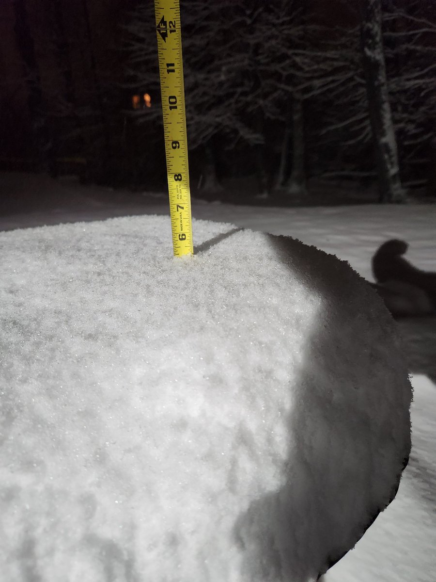 mrydzik's tweet photo. @DaveCurren @DaveCurren 5.5in as of 9.30pm in Sparta. https://t.co/2qsoxINwba