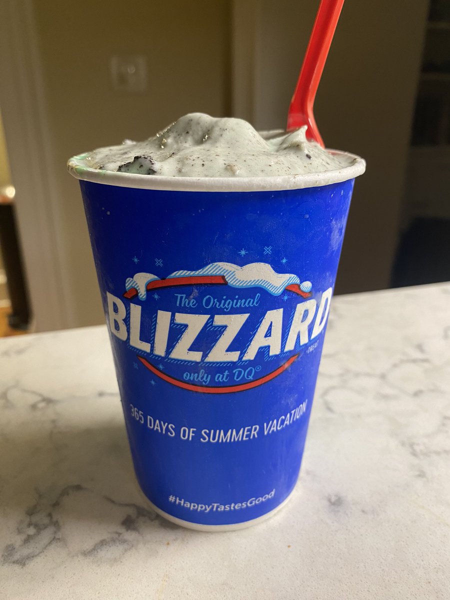 santhejamar's tweet photo. First blizzard of the year, thank you @BarstoolBigCat here’s to many more https://t.co/XcPc23fcNJ