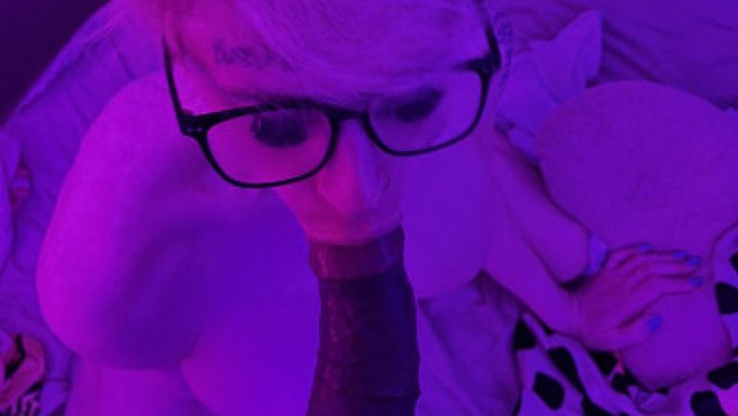 aphrodite_adams