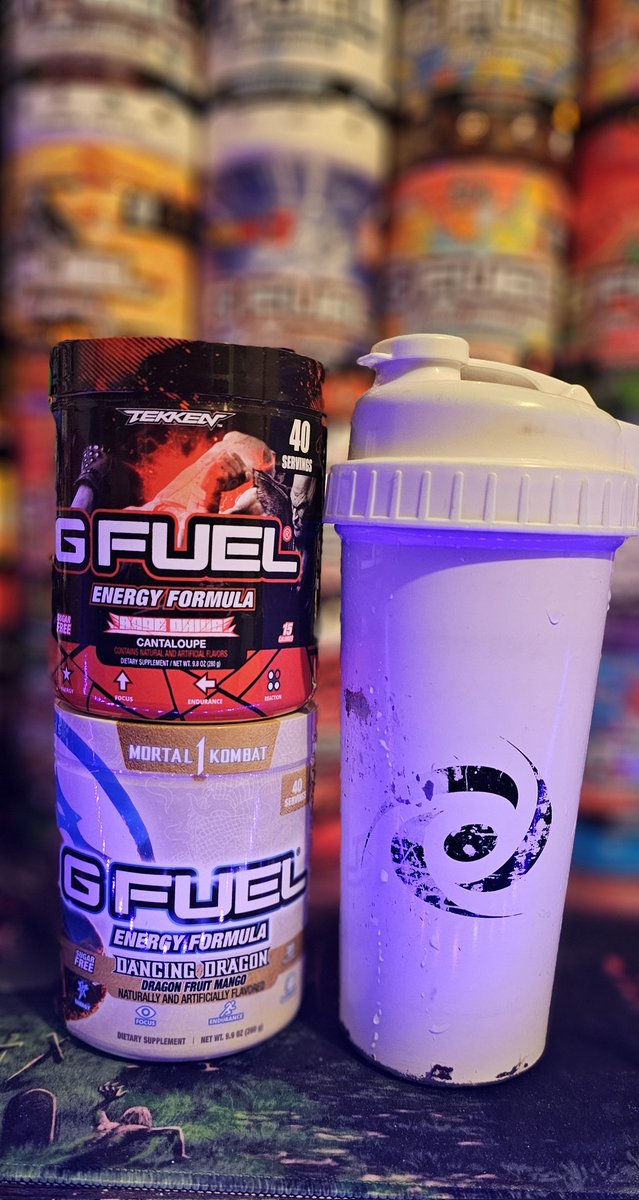 KINGM0_'s tweet photo. Night 1 of the work week! Which fighting game is your fav? Cheers, everyone! 🍻 #GFUEL #workfuel https://t.co/qC7ScrFkdN