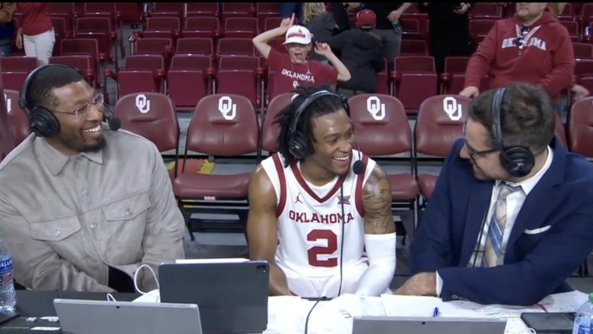 #tfw the announcers call you the best #Big12MBB transfer player before the game and you put up 15 and 5.