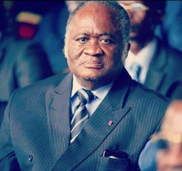 YicheIbrahim's tweet photo. Je suis profondément attristé par le décès du Professeur Joseph Owona, un érudit de grande stature intellectuelle, un homme d'État exceptionnel et une source d'inspiration pour la jeunesse camerounaise et africaine. Son héritage perdurera dans les pages de notre histoire. #RIP https://t.co/xnimZjodcD