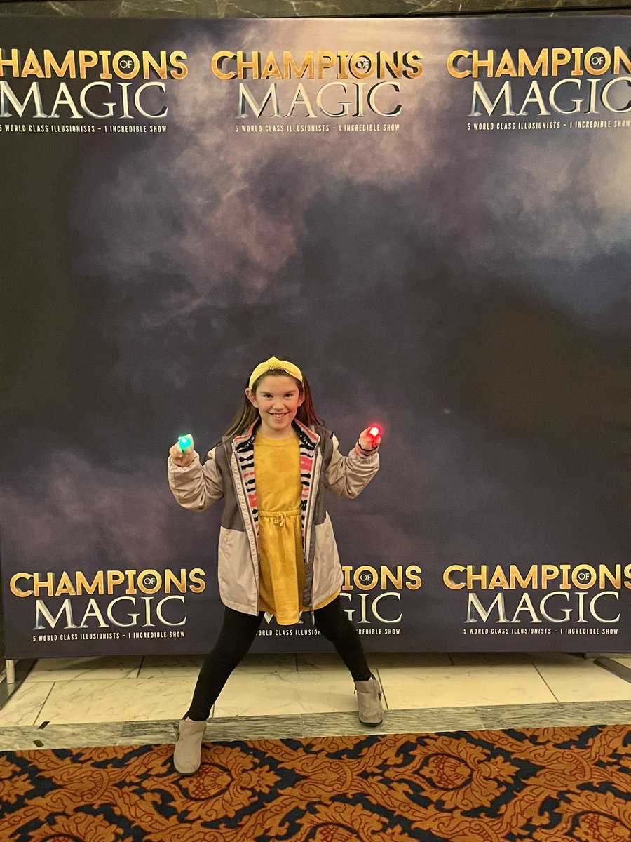 CSzabo83's tweet image. What an awesome show tonight. The whole family had so much fun!!! Red light green light #championsofmagic