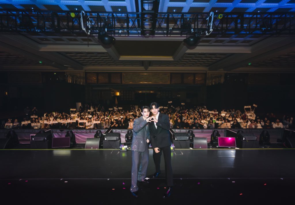 firstfh5's tweet photo. In the future when we look back to this day, we will automatically smile. Because it was worth every second to spend with you. @jaestsx #domjiw https://t.co/vj4UZMN4Ik