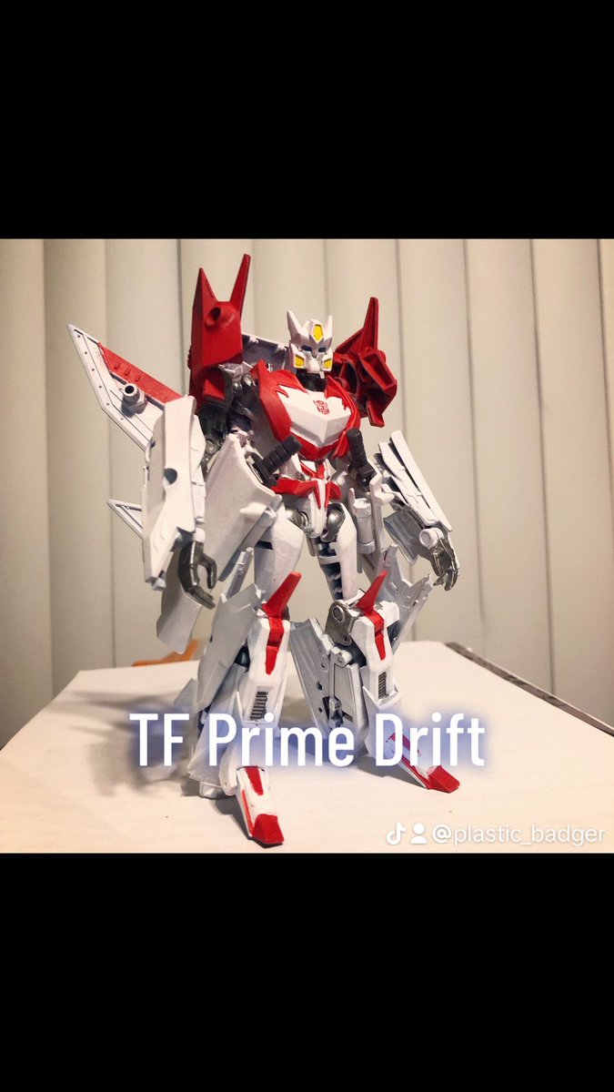 plastic_badger's tweet photo. Made a custom Drift for my TF Prime collection.
#transformers #transformersprime #transformersdrift https://t.co/nMXwNTgkTe