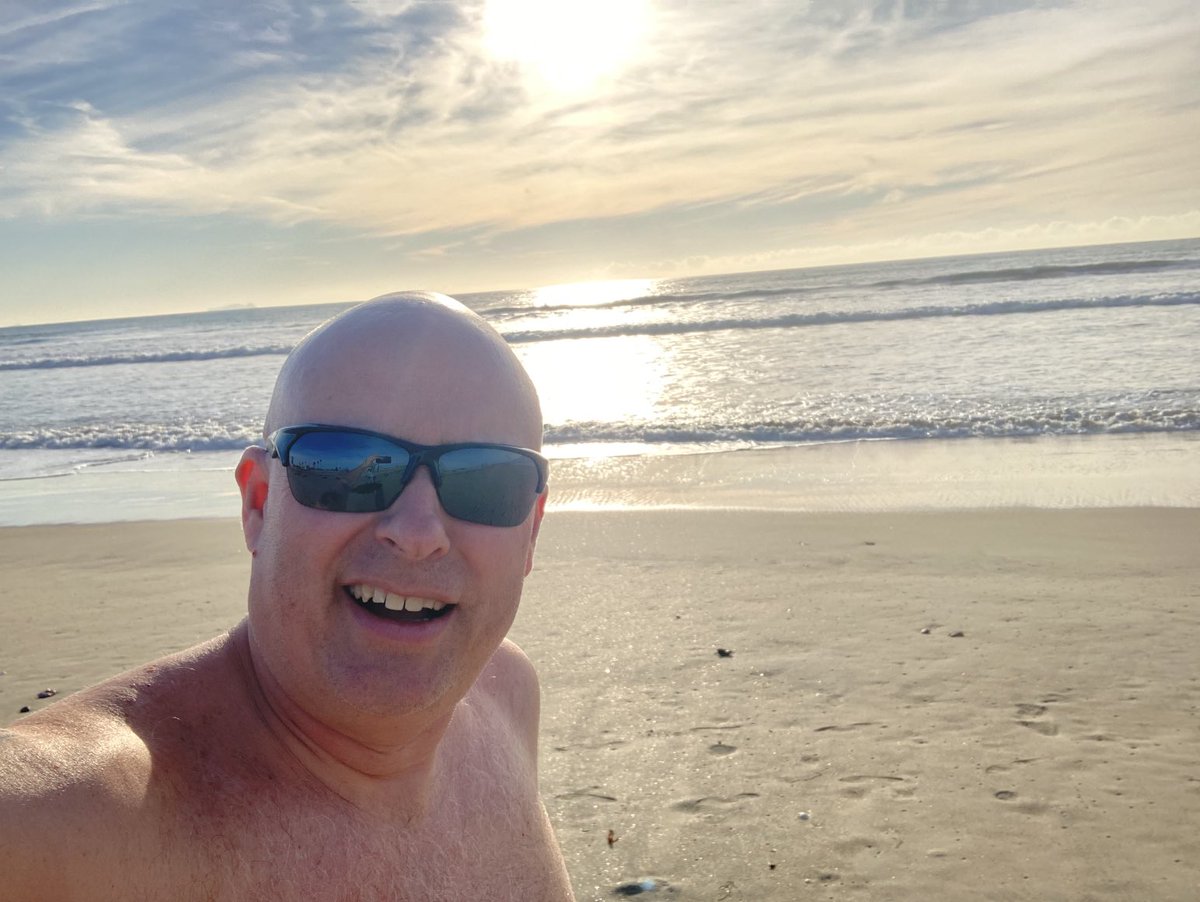 RevShevWLC's tweet photo. Best Thing Today, Jan 6: My first trip ever to the coast of the Pacific Ocean was terrific in the greater San Diego area! The temperature was great and the water wasn’t bad. Plus I crashed an 18th birthday party! #goodvibesonly #stayclassySD #Pacificsunset #thanksforthecakeEmily https://t.co/bvG79GVwVQ