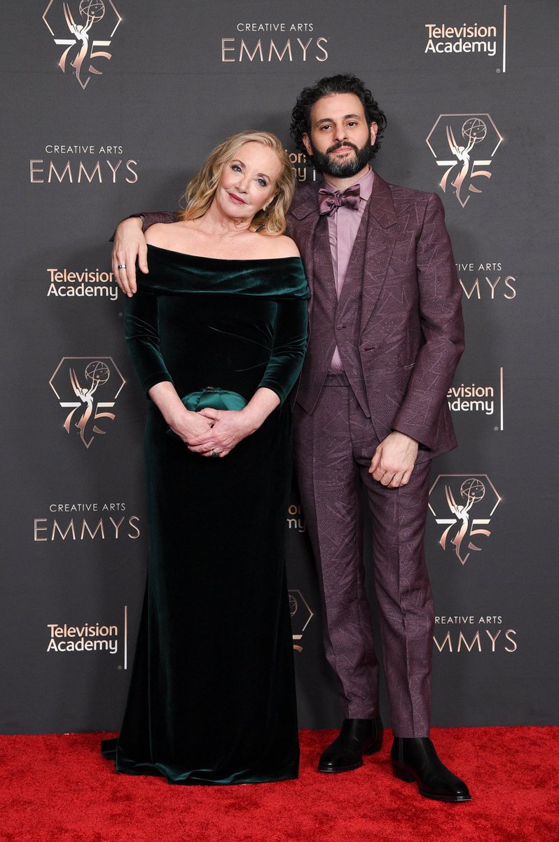 Name a set of presenters cuter than #JSmithCameron & @ArianMoayed… we’ll wait 🥰 #75thEmmys #Emmys
