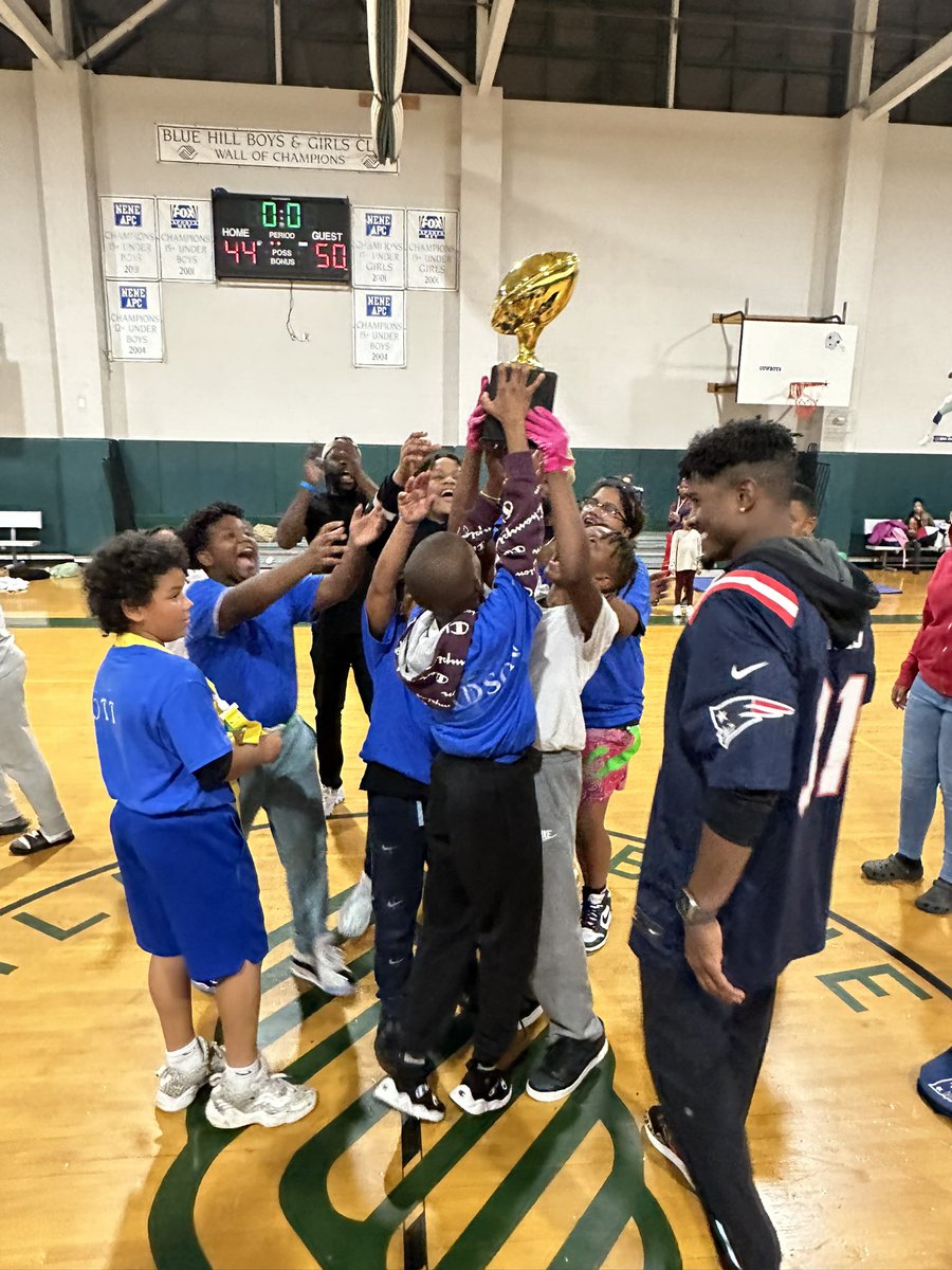 Ericsrivas's tweet photo. I was told that the best way to approach life is to simply “do good,” and that’s how I try to live my life every single day… @nepatriotsfootball 

#godistoogood #WalterPayantaward #superbowllviii #superbowl2024 #roadtothesuperbowl🏈🏆 https://t.co/WT3AzMOaVF