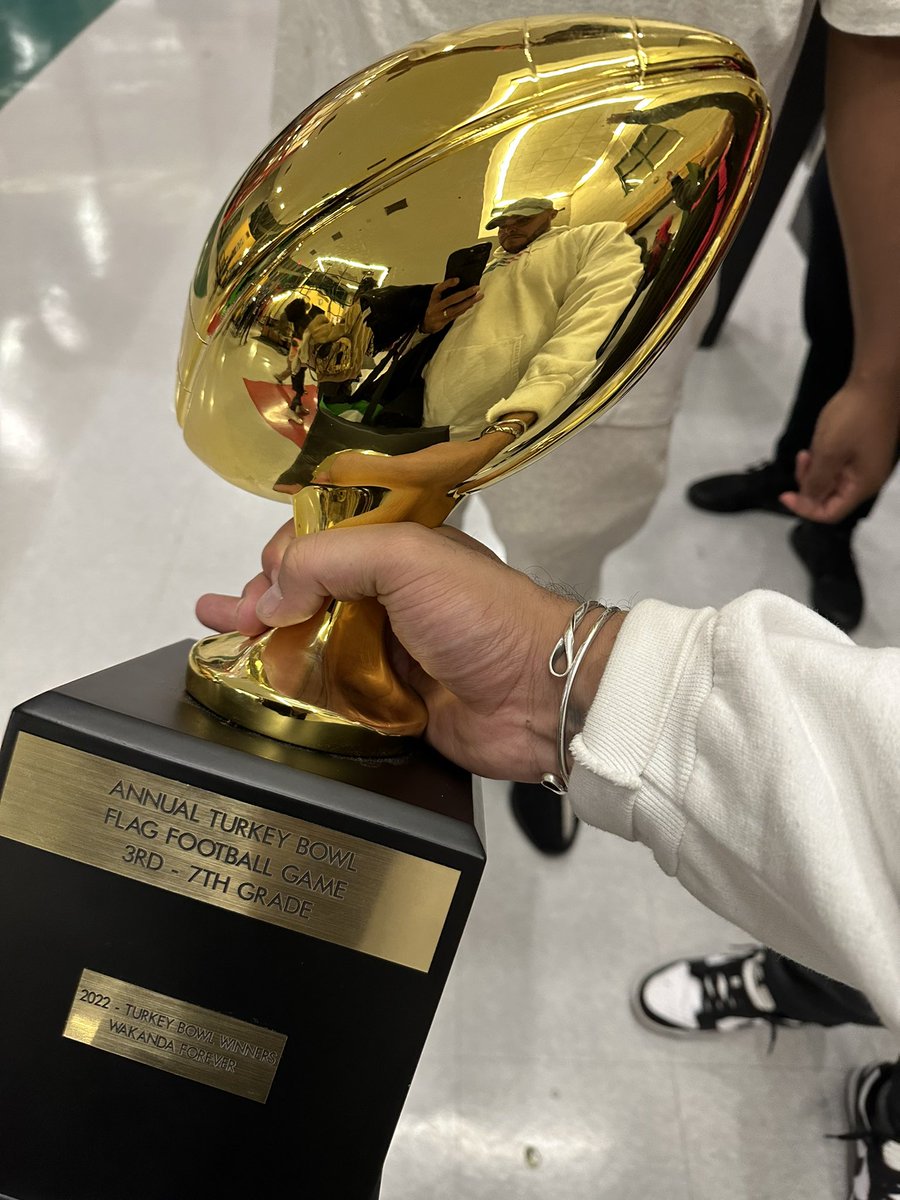 Ericsrivas's tweet photo. I was told that the best way to approach life is to simply “do good,” and that’s how I try to live my life every single day… @nepatriotsfootball 

#godistoogood #WalterPayantaward #superbowllviii #superbowl2024 #roadtothesuperbowl🏈🏆 https://t.co/WT3AzMOaVF
