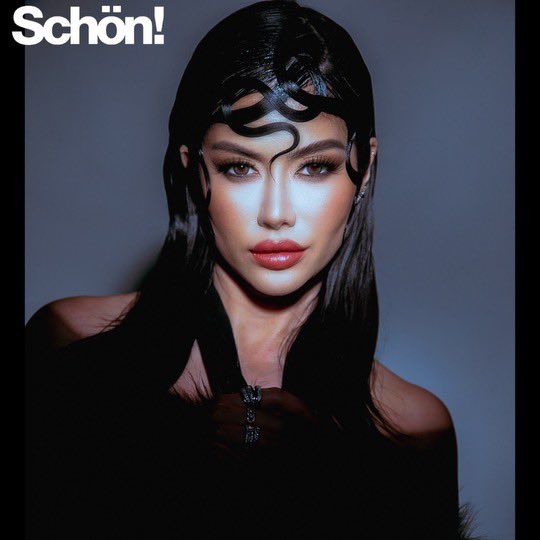 My interview with @SchonMagazine is out now! schonmagazine.com/interview-kim-…