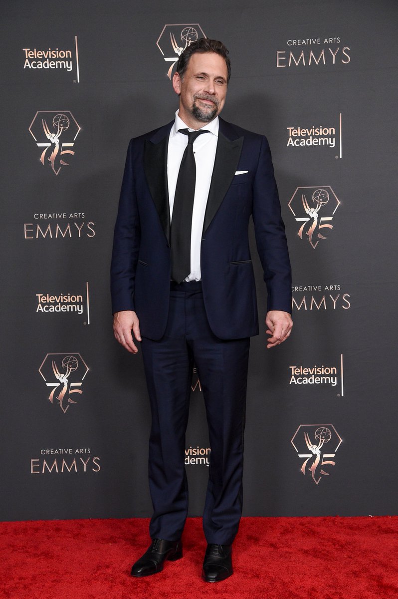 Presenter #JeremySisto did not disappoint tonight! 🤩 #75thEmmys #Emmys