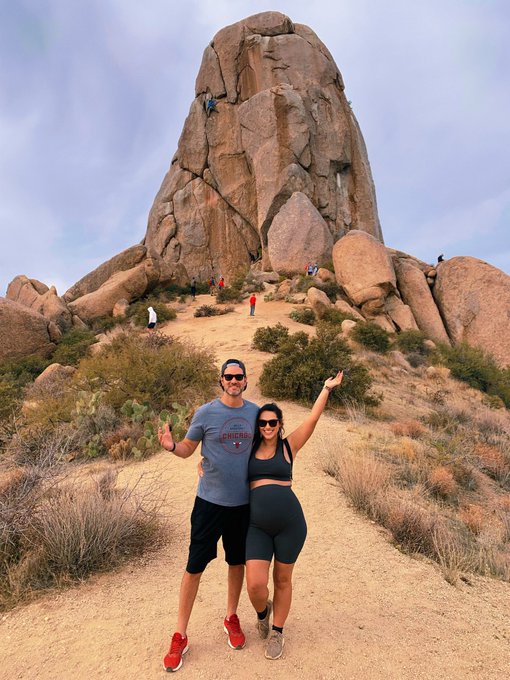 Five hikes in five days! 🙌🏽  *and one of us is close to 36 weeks pregnant 💙 https://t.co/eZojR9No2R<a href="/tag/mothersday"class="tags"><span>#mothersday</span></a>