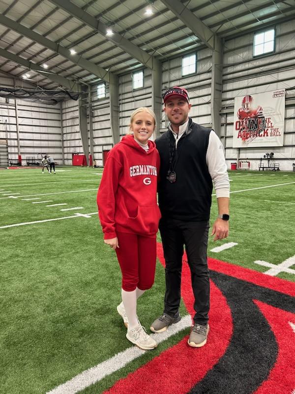 Bellematthews55's tweet photo. Today was awesome! I spent it at @RaginCajunsSB camp! Thank you so much for the invite! I loved the facilities and campus! I received great feedback and learned so much! #RedDevil4life @GerryGlasco @JustinRobe15 @CoachVeach @ShellieLandry @RedDevils16U @whatwhitwrites https://t.co/hCBN9qeRxh