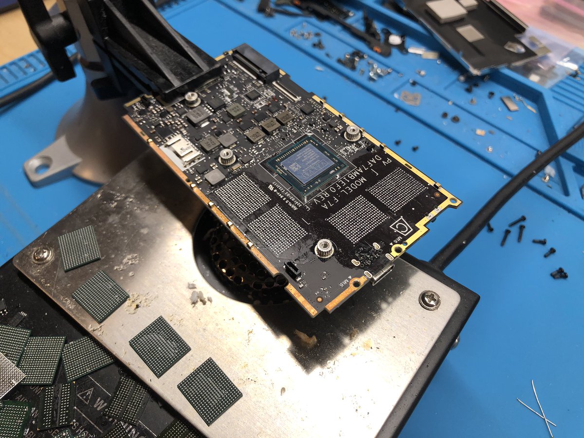 dosdude1's tweet photo. And just like that, there’s 4 more Steam Decks upgraded to 32GB of RAM! https://t.co/pFekw7japI