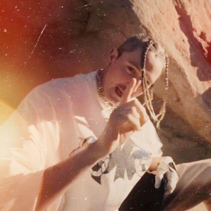 comfortmitty's tweet photo. that's my mamacita yeah <3 https://t.co/mUiAyO0vvx