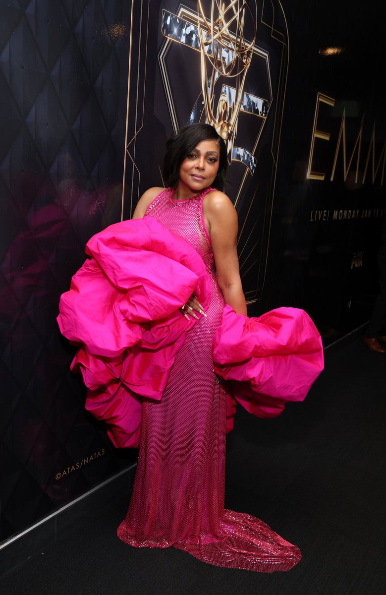 Making this our new lock screen 💖 @tarajiphenson #75thEmmys #Emmys