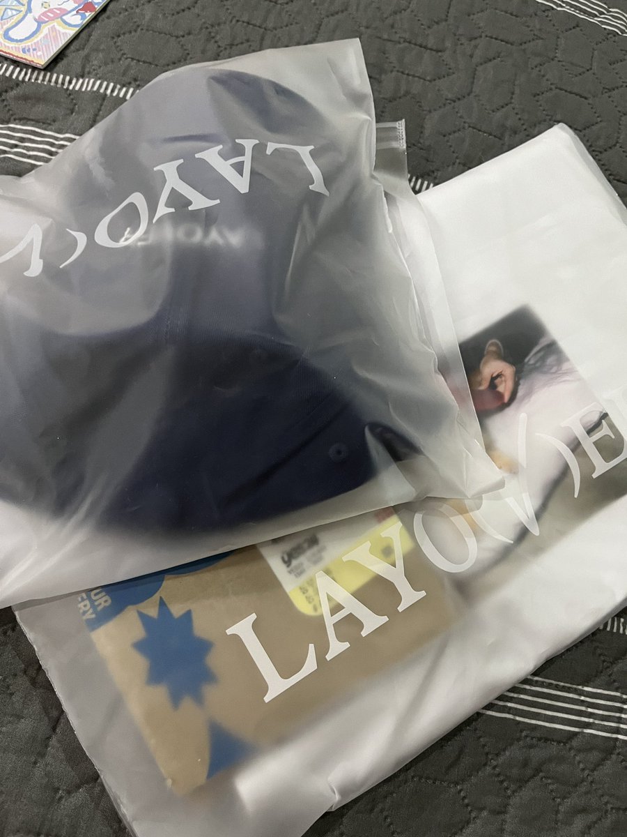 lovntae's tweet photo. #mails4rox
finally our layover merch is hereee!! tysm @kookvnilla for bringing them home and the very smooth transaction ❣️ to more budols soon!!
#PauVKJFeedbacks https://t.co/qRLlbHdMoC