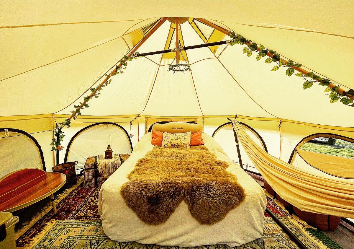 week1977's tweet image. 自己紹介&amp;amp;私のキャンプスタイル
【子供時代】
✰親に連れられ連休のたびにキャンプ
【現在】
✰おしゃピクからセルフグランピングへ
✰キャンプ飯を作るのが好き　道具が好き
✰キャンプは連泊派　できれば三泊したい
✰テント内引きこもりガチ勢
✰愛用⛺️:タケノコミニ

#キャンパーさんと繋がりたい