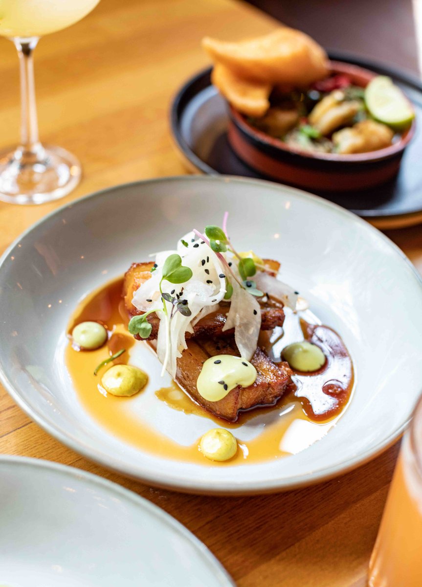 CleaverEast's tweet photo. End the week right. Early bird from 17:00-18:00, 2 course only €26  🍽😍   #cleavereasts #theclarencehotel #templebar #foodie #dublinrestaurants #dublinearlybird https://t.co/igaa7MHTTj