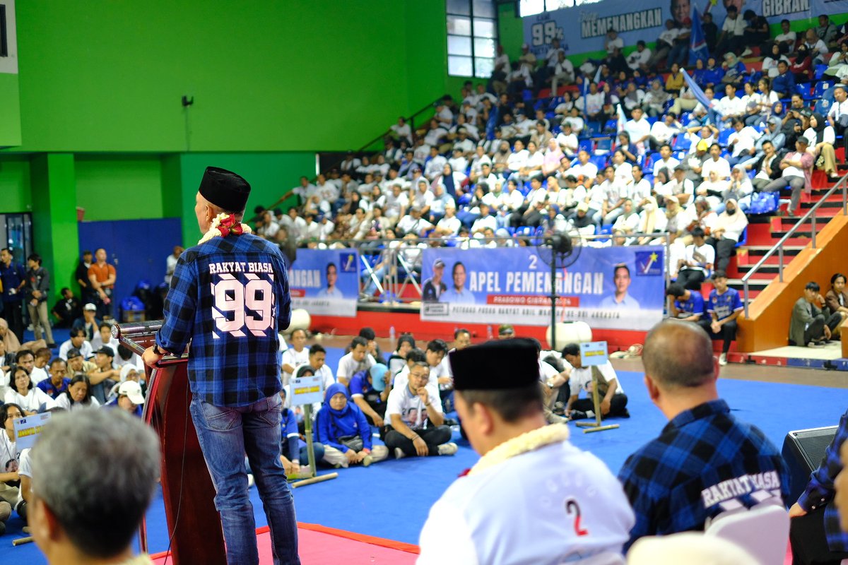prima_or_id's tweet photo. Apel Siaga Posko Rakyat Adil Makmur se DKI Jakarta untuk memenangkan @prabowo @gibran_tweet .

Dihadiri, Ketua Umum PRIMA, Agus Jabo Priyono, Sekretaris TKN, Bapak @NusronWahid1, Komandan Relawan Golf, Haris Rusly Moti, dan Jajaran Pengurus DPP PRIMA.

#menangkanpancasila https://t.co/hYovuDdyZT