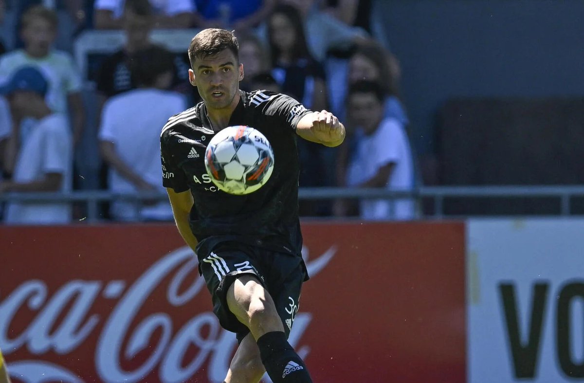 SupersubJPL's tweet image. 📢 Possible Departures - KAS Eupen

🇸🇮 Jan Gorenc and 🇫🇷 Nathan Bitumazala aren't selected for training camp.

Eupen are planning to loan them to another club for more playing time.

🔗 Eupen's website

#JPL #TransferNews #KASEupen