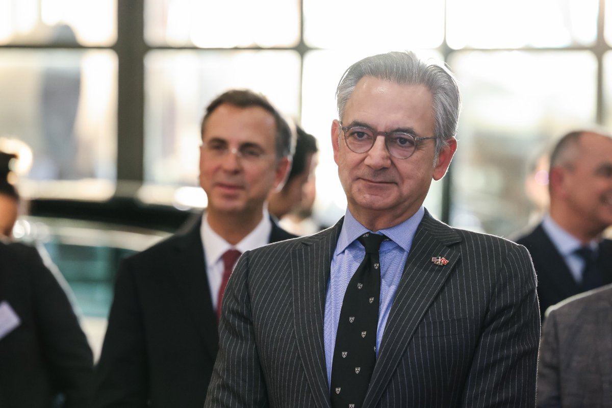 ✨Yeni yıl resepsiyonumuzda eski başkanlarımız, üyelerimiz ve dostlarımızla bir aradaydık.

Liderliğiyle üç dönem boyunca 🇹🇷-🇺🇸 ilişkilerine değer katan Başkanımız Sn. Mehmet Ali Yalçındağ’a #TAİK ailesi adına özverili çalışmaları için teşekkür ederiz!

#TAİK yeni döneme hazır🚀