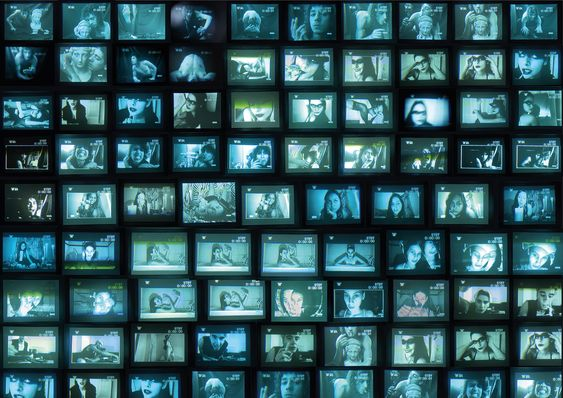 moth grinder (@senpakueyes) on Twitter photo 