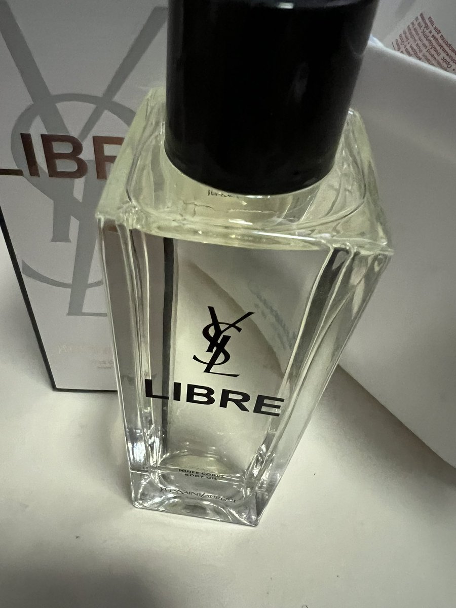 Sh0pSh0p's tweet photo. ส่งต่อ YSL Libre body oil 150 ml  สคบ ไทย
ใช่ไป 1 ครั้ง เหลือมากกว่า 95%
1700 ส่งฟรี https://t.co/y6J05RBTxB