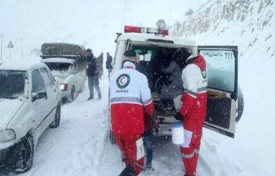 DMBaghfalaki's tweet photo. .Unyielding dedication to reaching ppl in need & those who find themselves in challenging situations.@Iranian_RCS’ #RARO relieved 612 people, offering emergency #shelter to 64 ppl & successfully #extricating 54 vehicles in 9 provinces during last week.
@IFRC_MENA https://t.co/rSYJPgWvP0