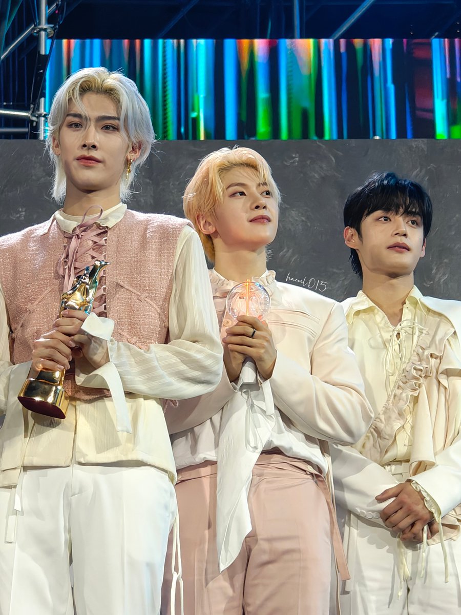 haecil015's tweet photo. Zerobase1 at GDA. Super mulus semua tanpa pori2 🥹 #GDAJAKARTA #GDA2024 #ZEROBASEONE #ZEROBASEONE_gda https://t.co/t272g8U1Hu