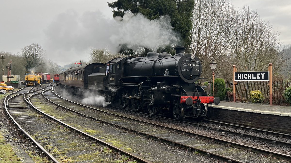 Simonrtaylor's tweet photo. @svrofficialsite farewell 43106 #severnvalleyrailway #svr https://t.co/sKJbzorvI4