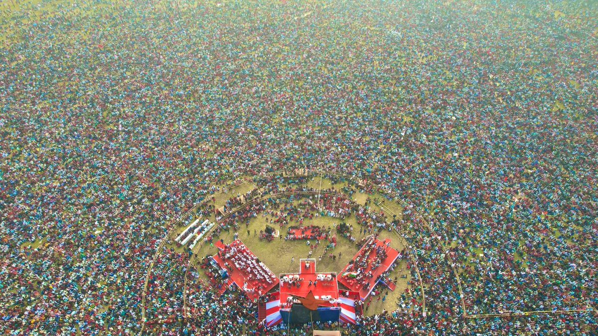 CPIM_WESTBENGAL's tweet photo. Drone Image 
#InsaafBrigadeDYFI 
#PeoplesBrigade https://t.co/PKNHE6WipE