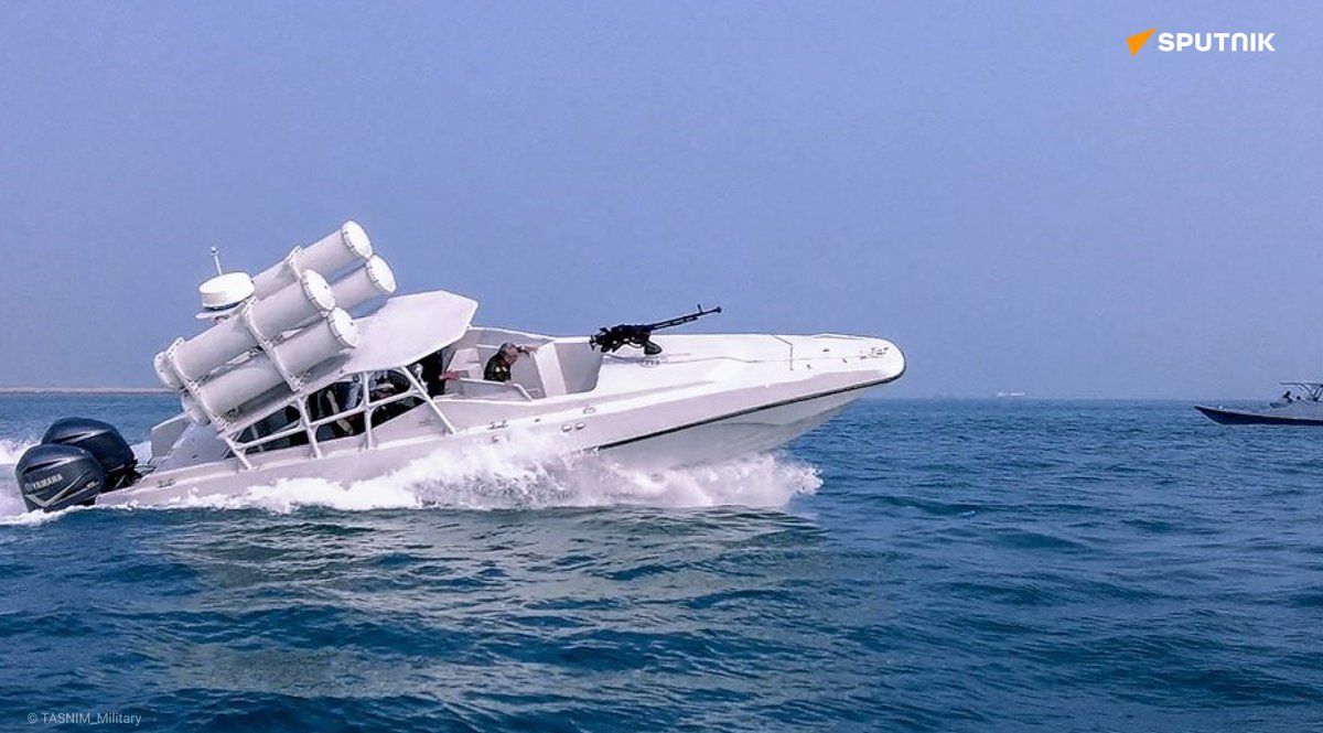 sputnik_afrique's tweet photo. La marine iranienne lève le voile sur ses nouveaux navires.
L’Abu Mahdi al-#Muhandis, une corvette à conception de catamaran, longue de 47 mètres, figure parmi les bateaux flambant neufs adjoints à la flotte ce 6 janvier. https://t.co/RJ6ty9INnn