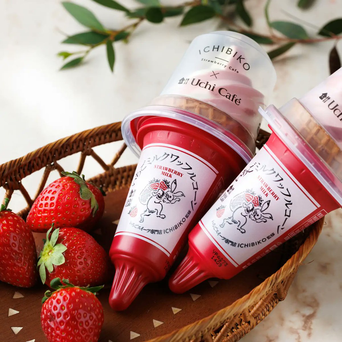 新商品】ローソン「Uchi Café×ICHIBIKO いちごミルクワッフルコーン